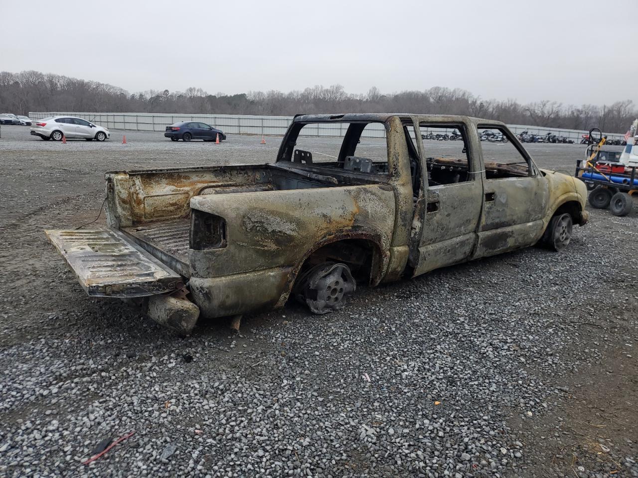 2004 Chevrolet S-10 Pickup - Image 3