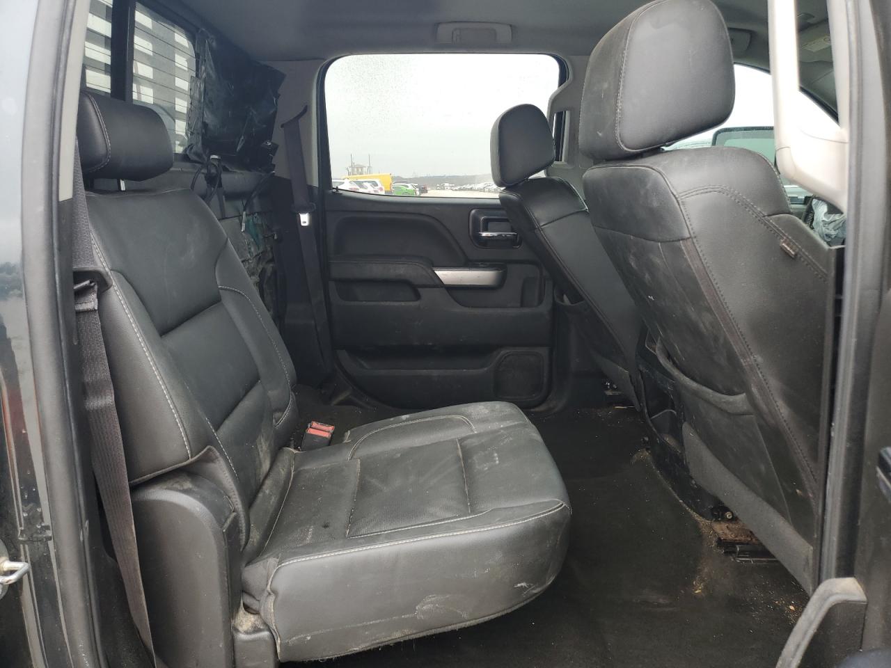 2018 Chevrolet Silverado - Image 10