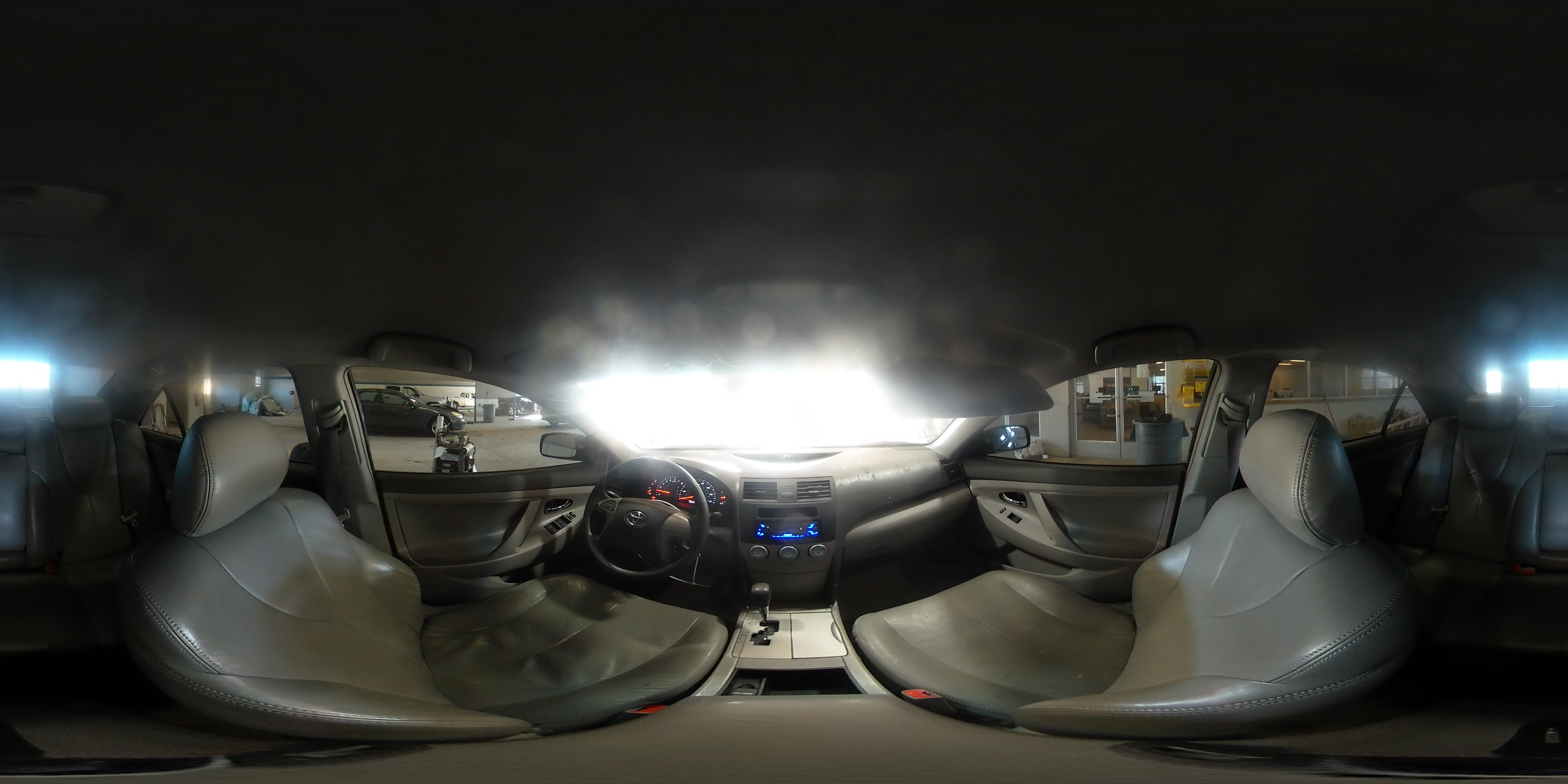 2009 Toyota Camry - Image 13