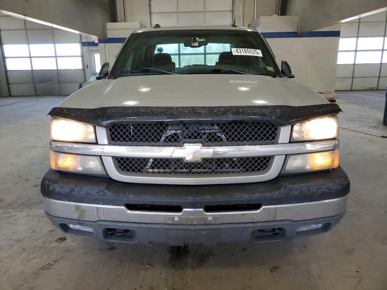 2004 Chevrolet Silverado - Image 5