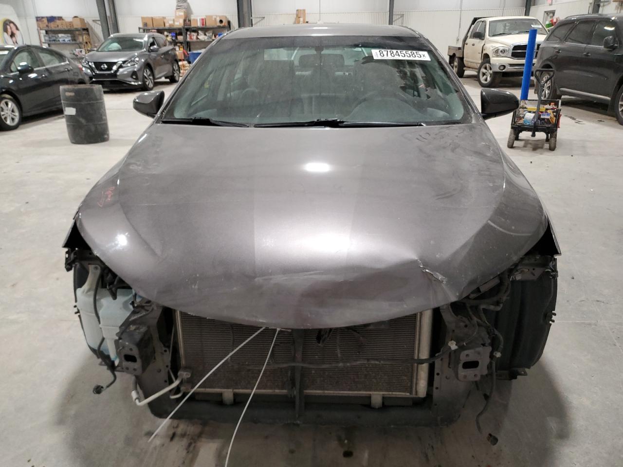 2016 Toyota Camry - Image 5