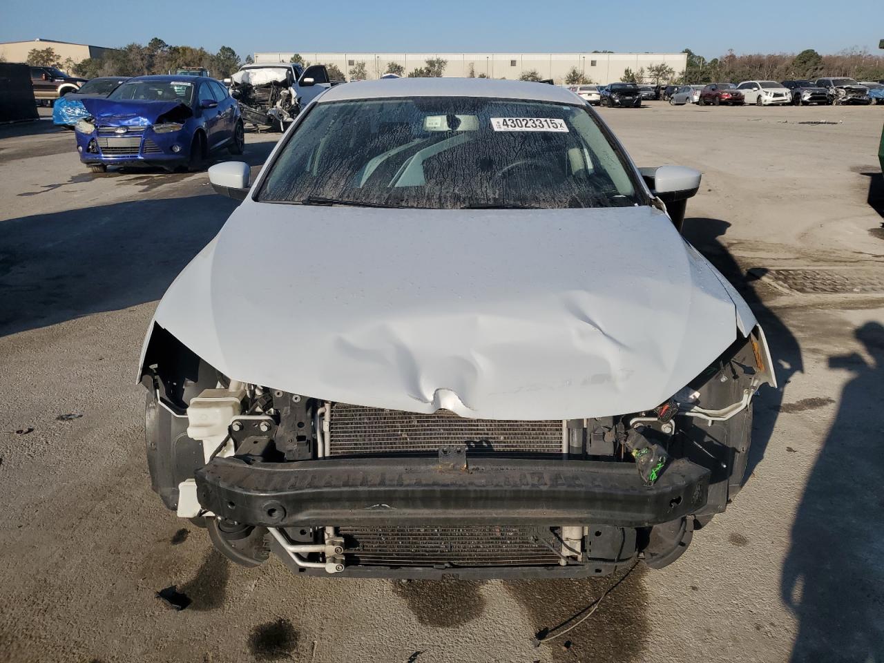 2017 Volkswagen Jetta - Image 5