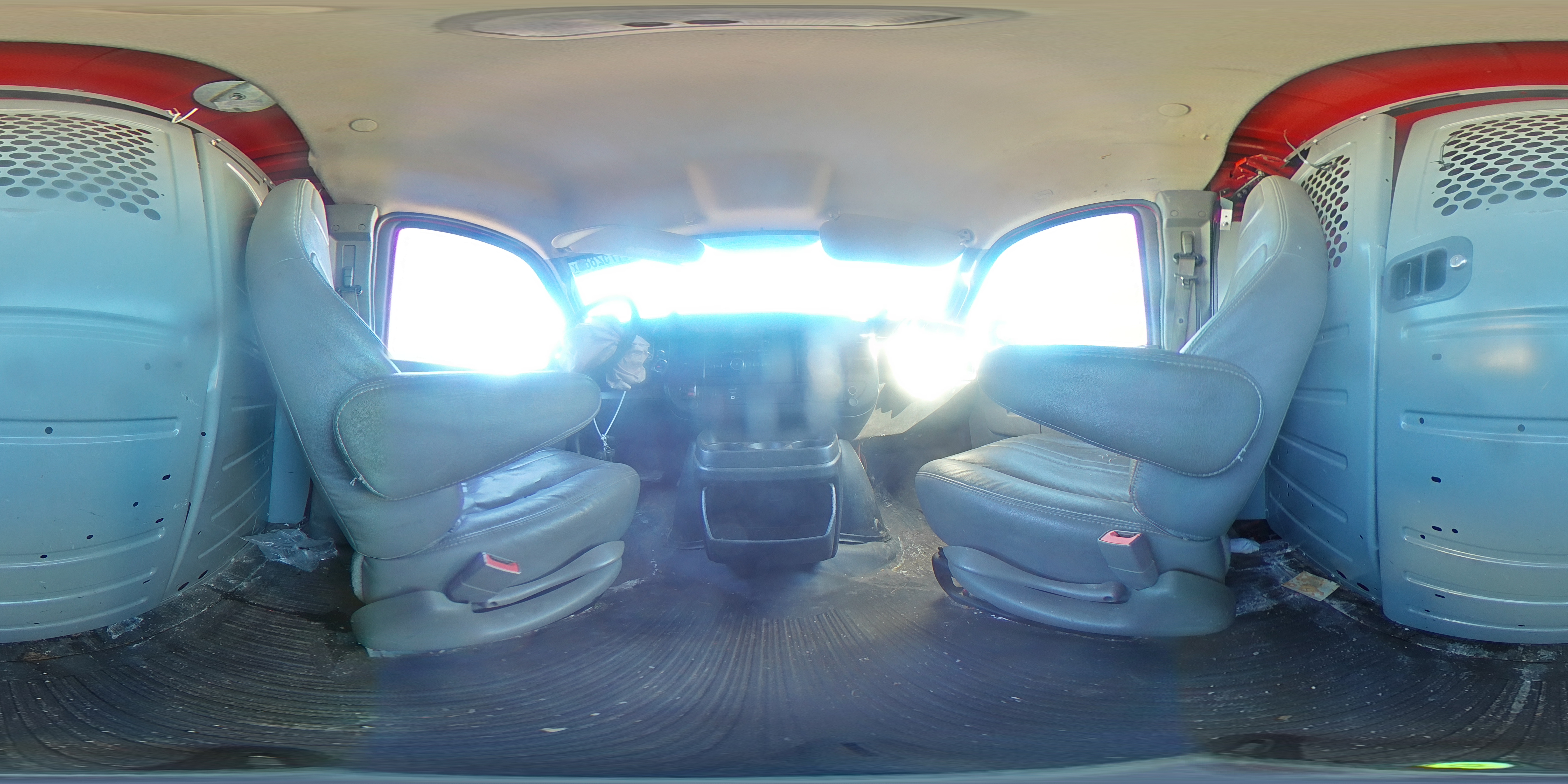 2016 GMC Savana - Image 13