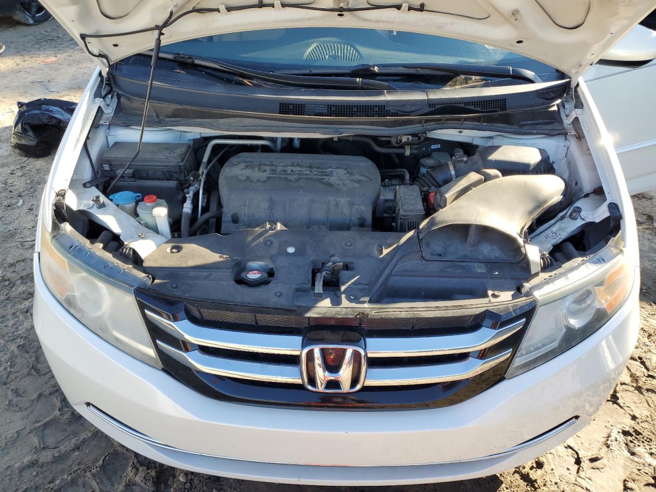 2015 Honda Odyssey - Image 11