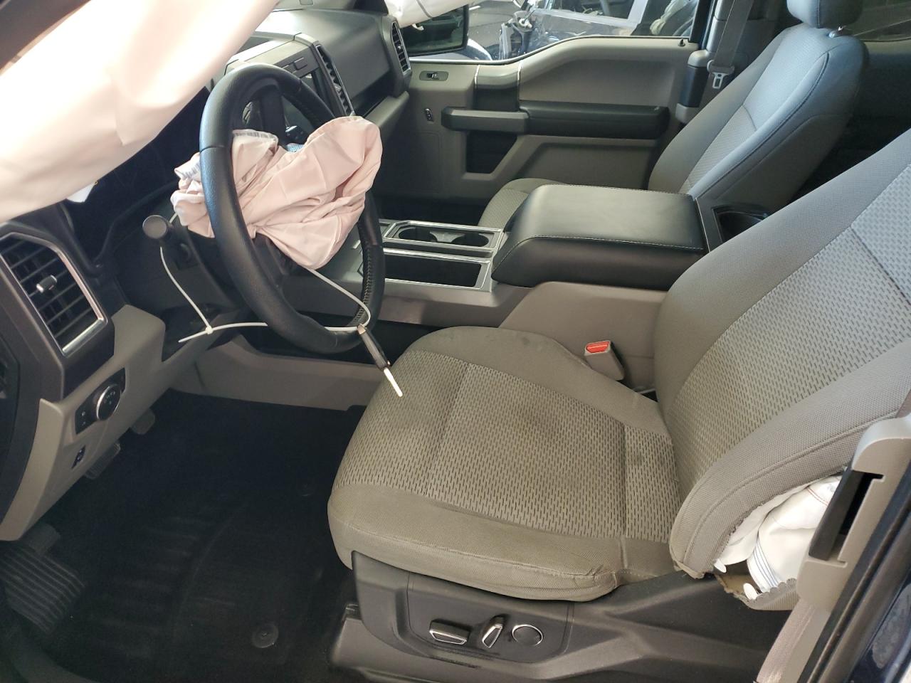 2016 Ford F-150 - Image 7
