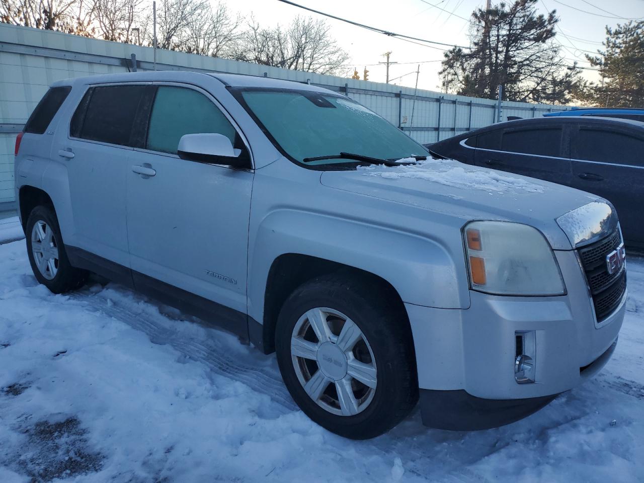 2015 GMC Terrain - Image 4