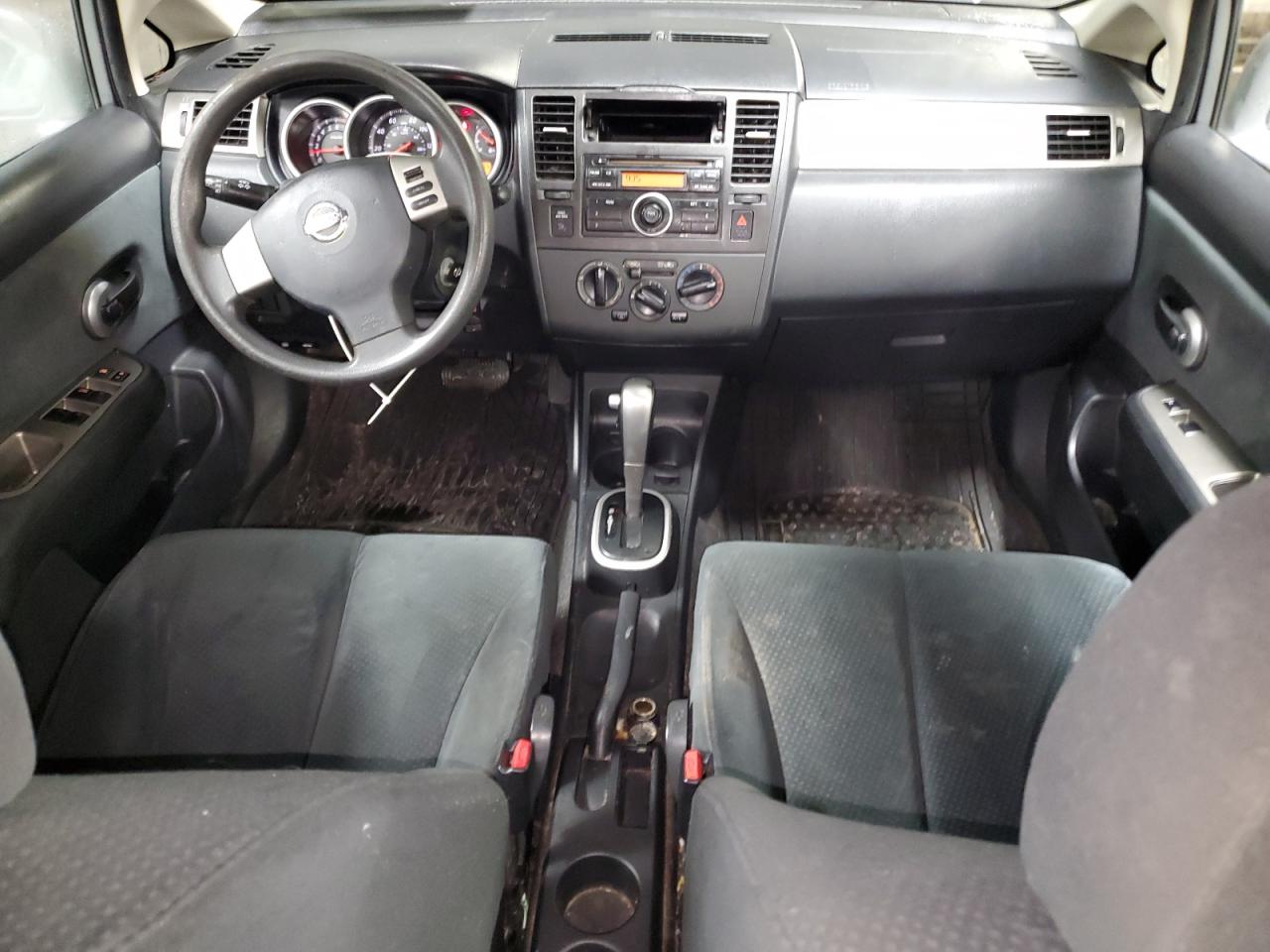 2010 Nissan Versa - Image 8