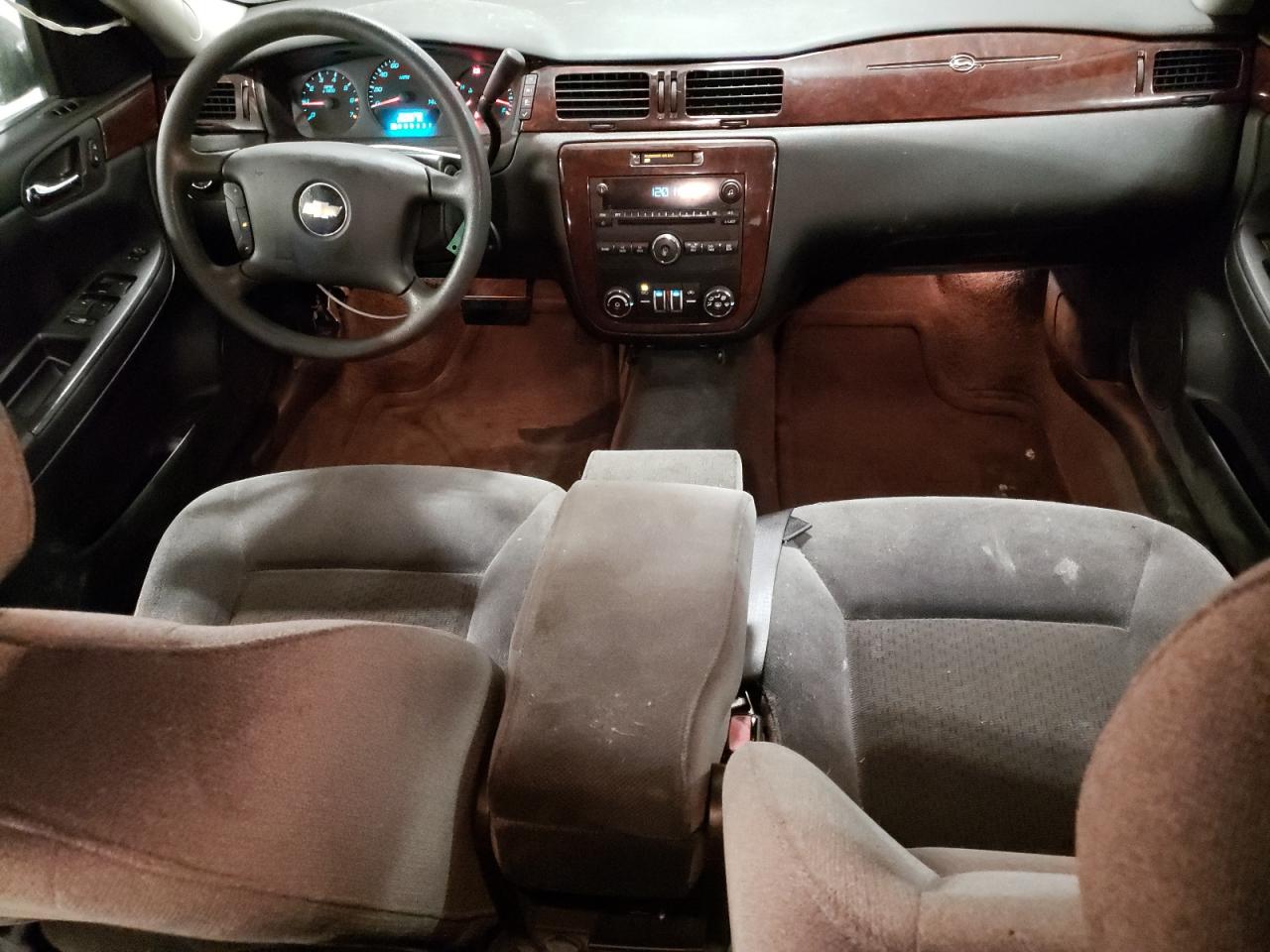 2010 Chevrolet Impala - Image 8