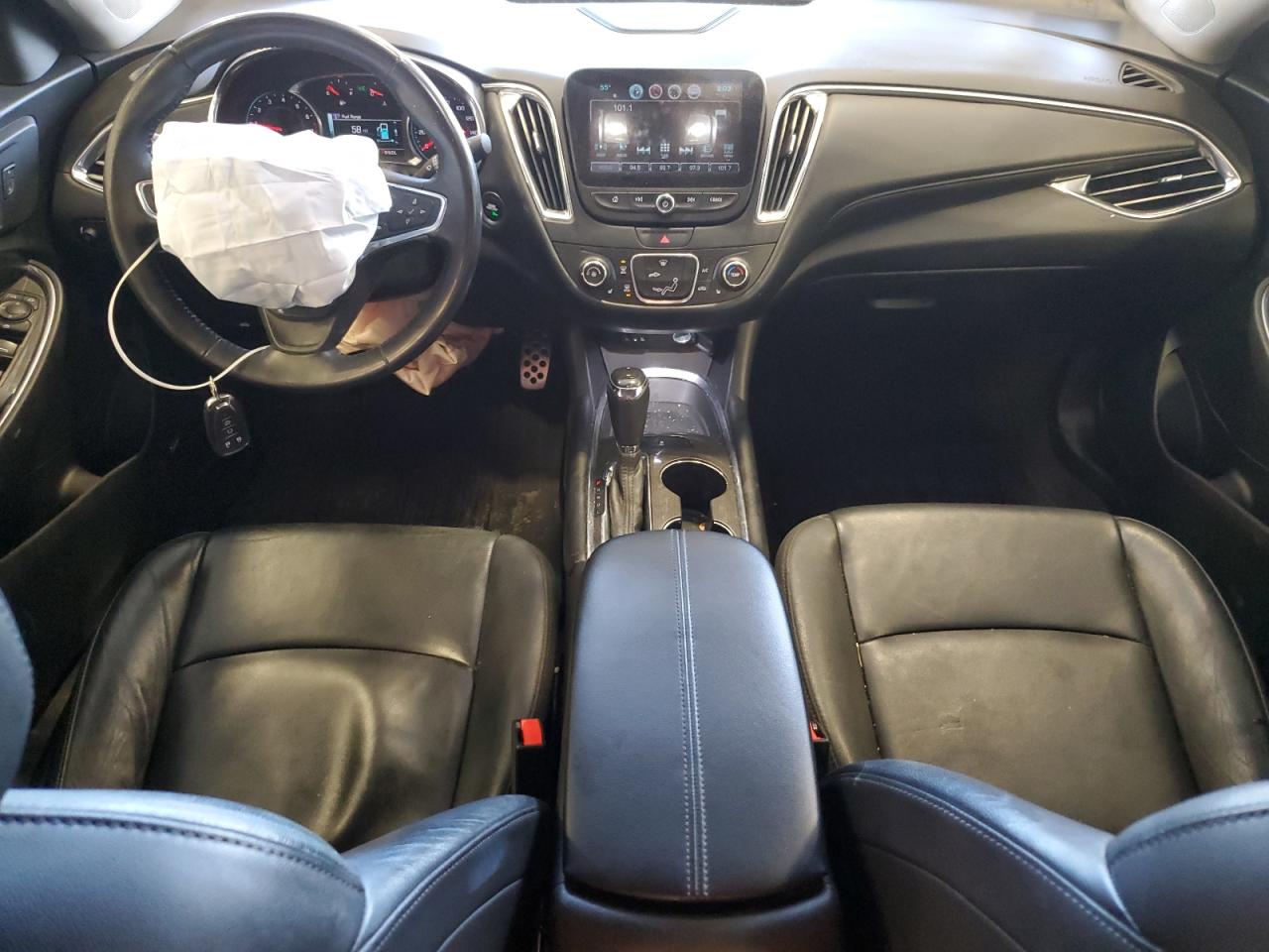 2017 Chevrolet Malibu - Image 8