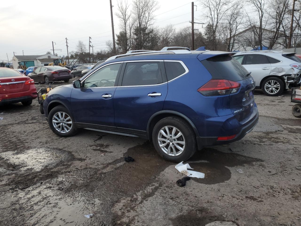 2020 Nissan Rogue - Image 2