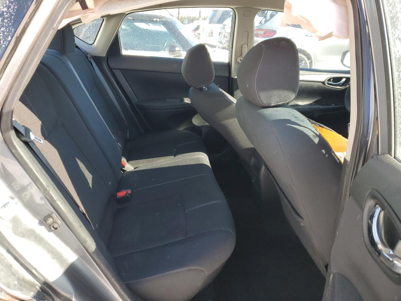 2016 Nissan Sentra - Image 10