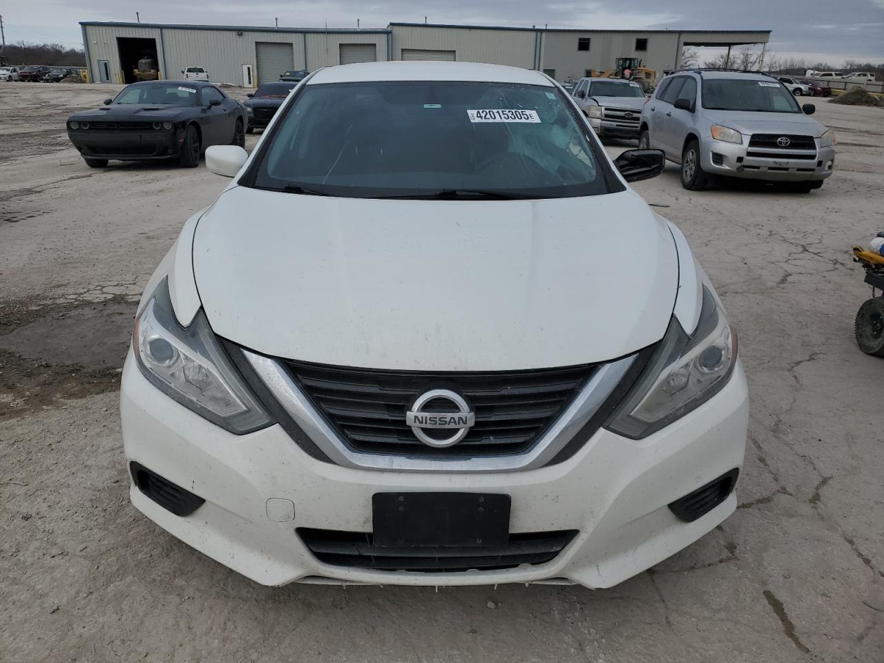 2016 Nissan Altima - Image 5