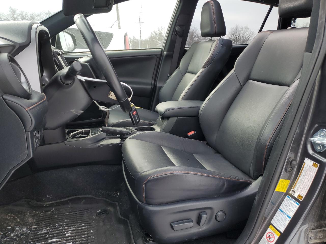 2018 Toyota RAV 4 - Image 7