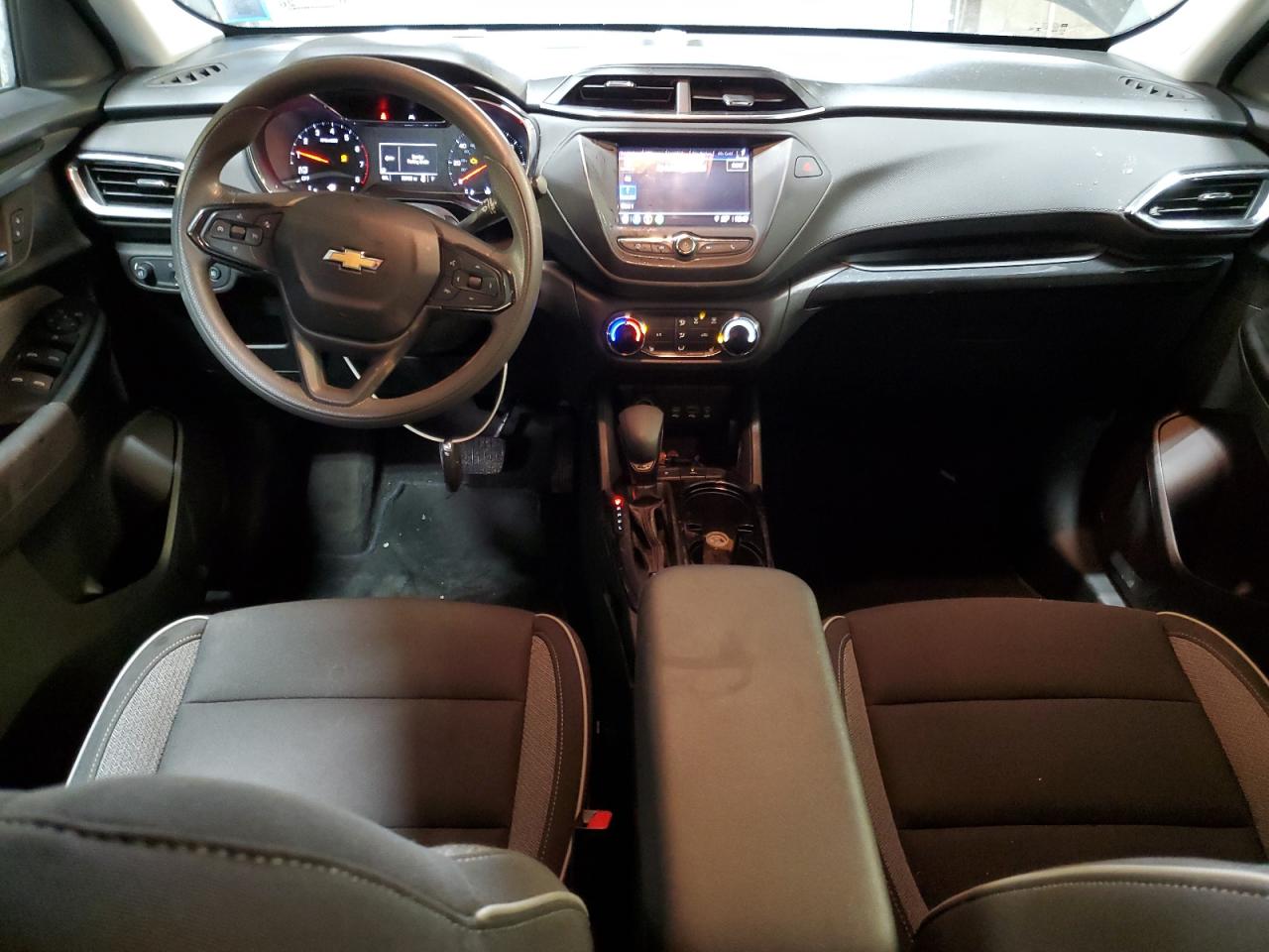 2022 Chevrolet TrailBlazer - Image 8