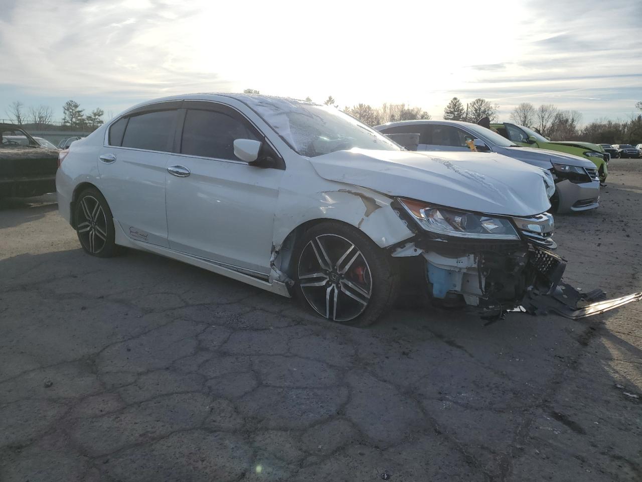 VIN 1HGCR2F65GA071081 2016 HONDA ACCORD no.4