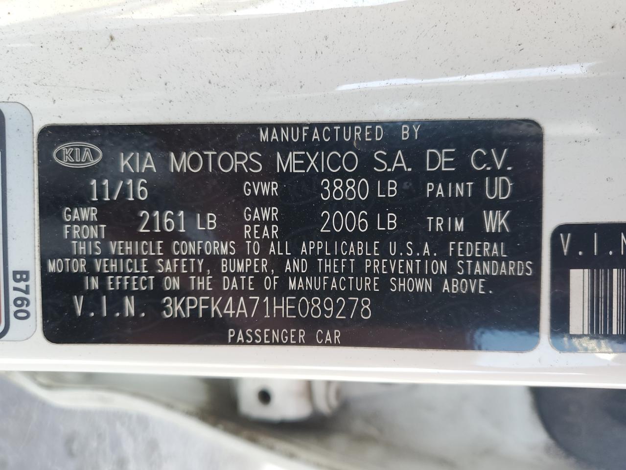 2017 Kia Forte - Image 13