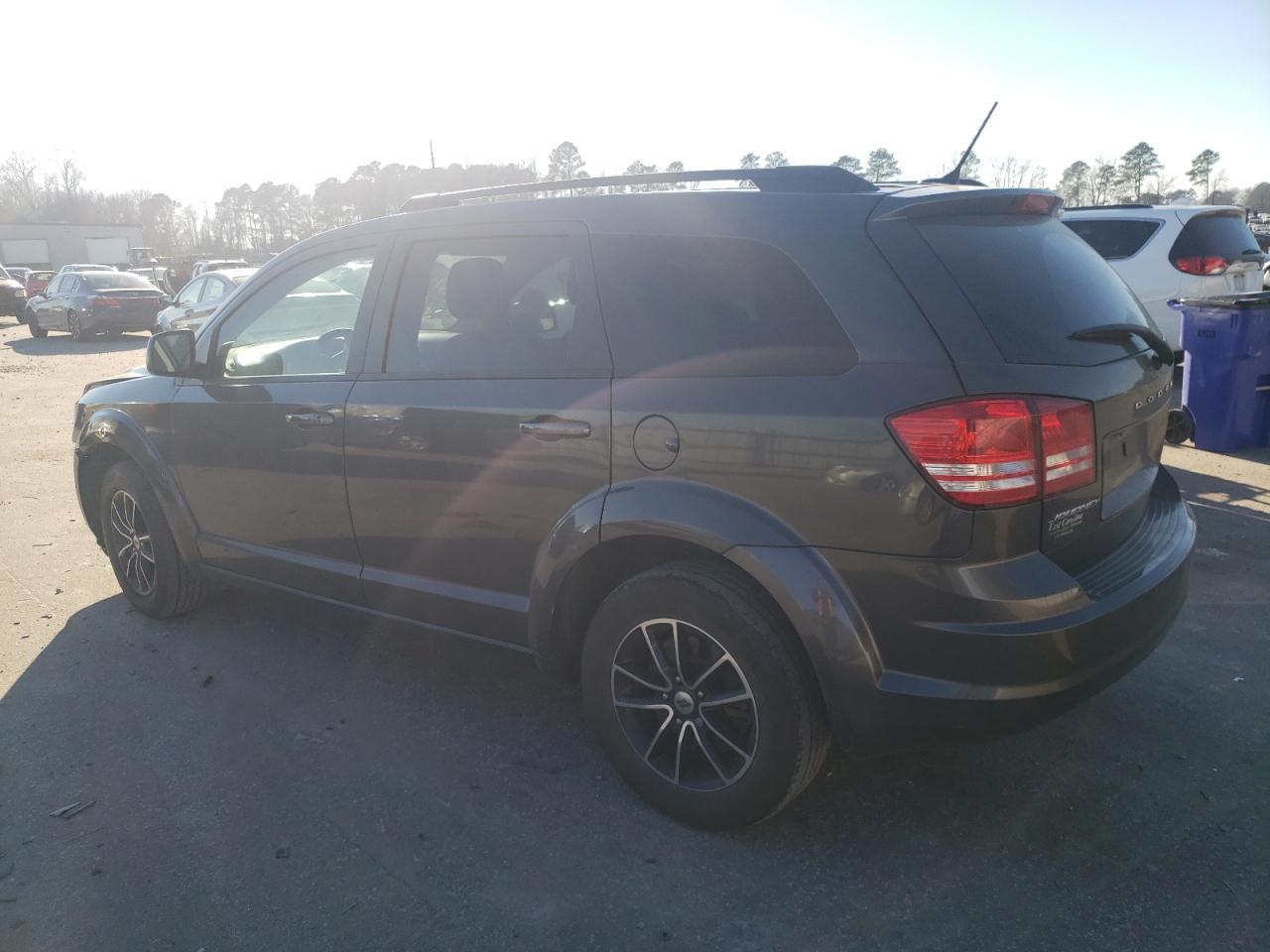2018 Dodge Journey - Image 2