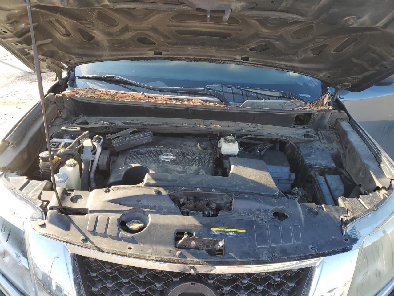 2013 Nissan Pathfinder - Image 14