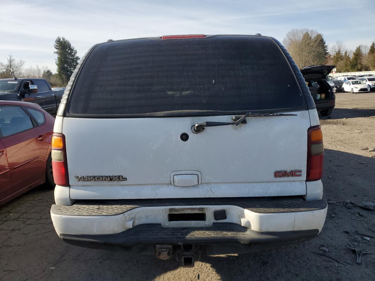 2003 GMC Yukon - Image 6