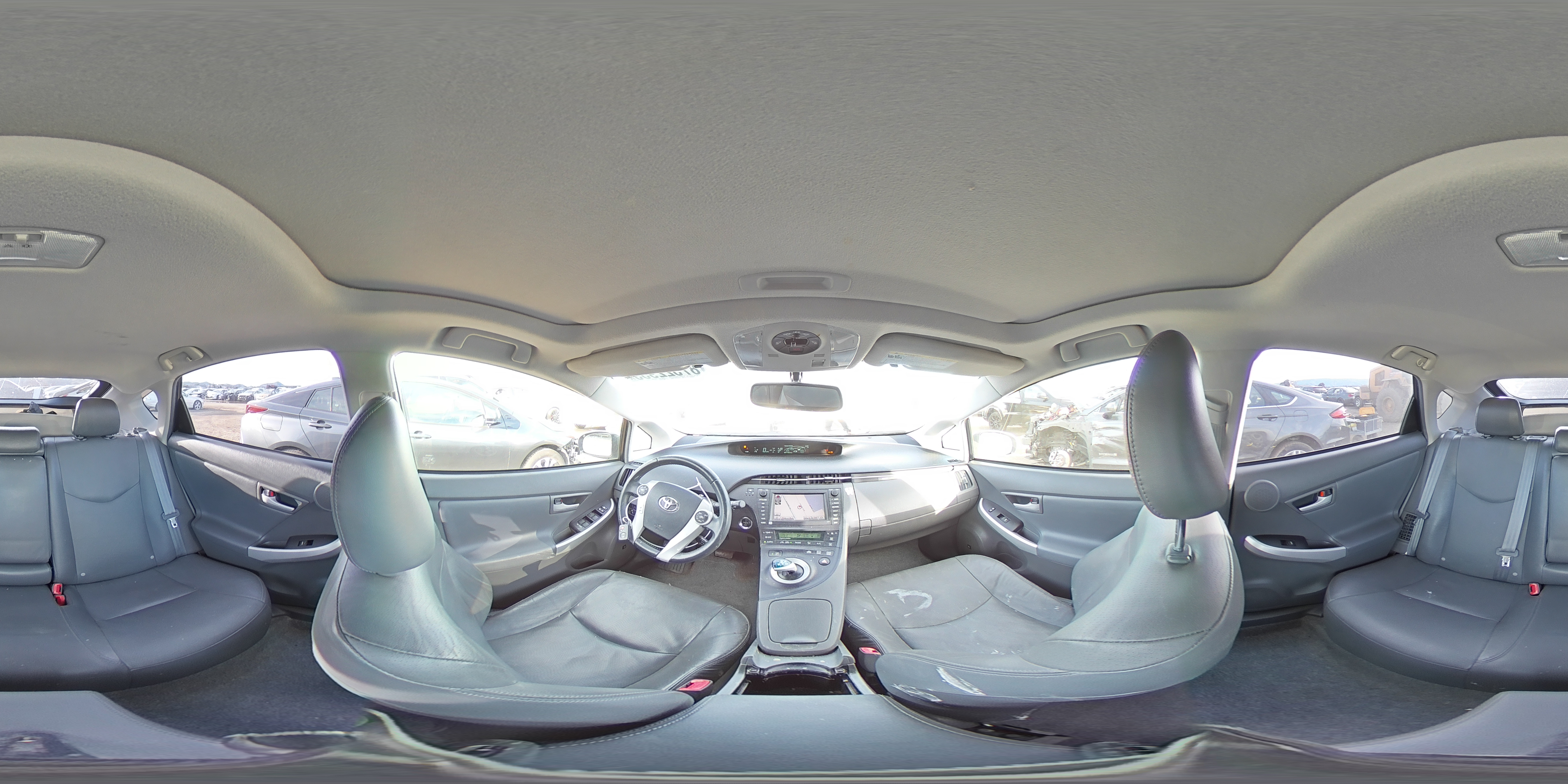 2010 Toyota Prius - Image 13