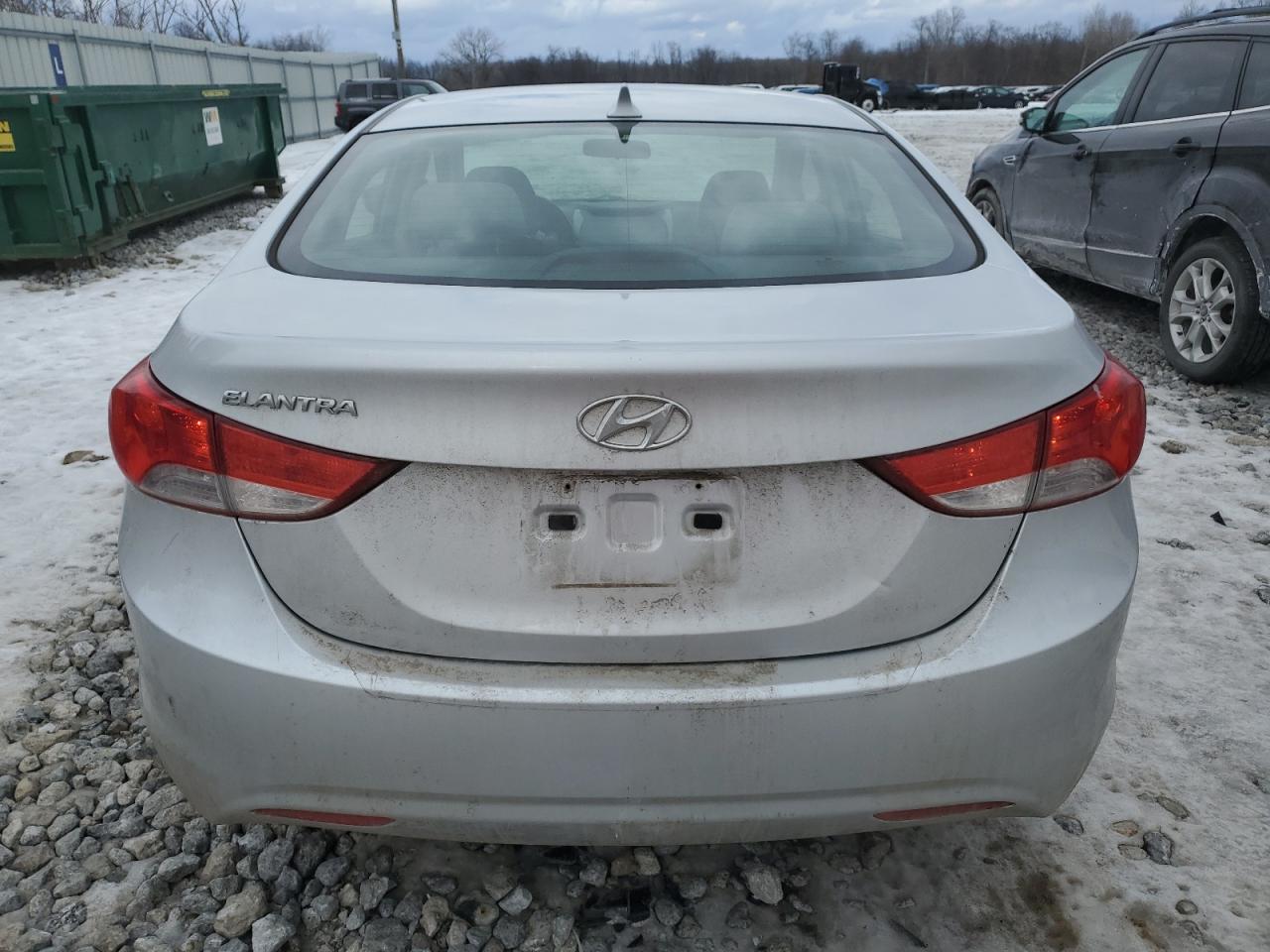 2012 Hyundai Elantra - Image 6