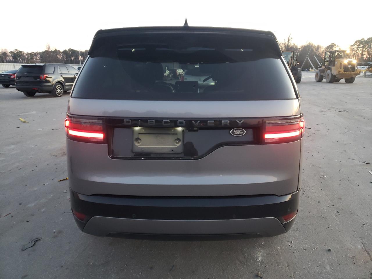 2021 Land Rover Discovery - Image 6