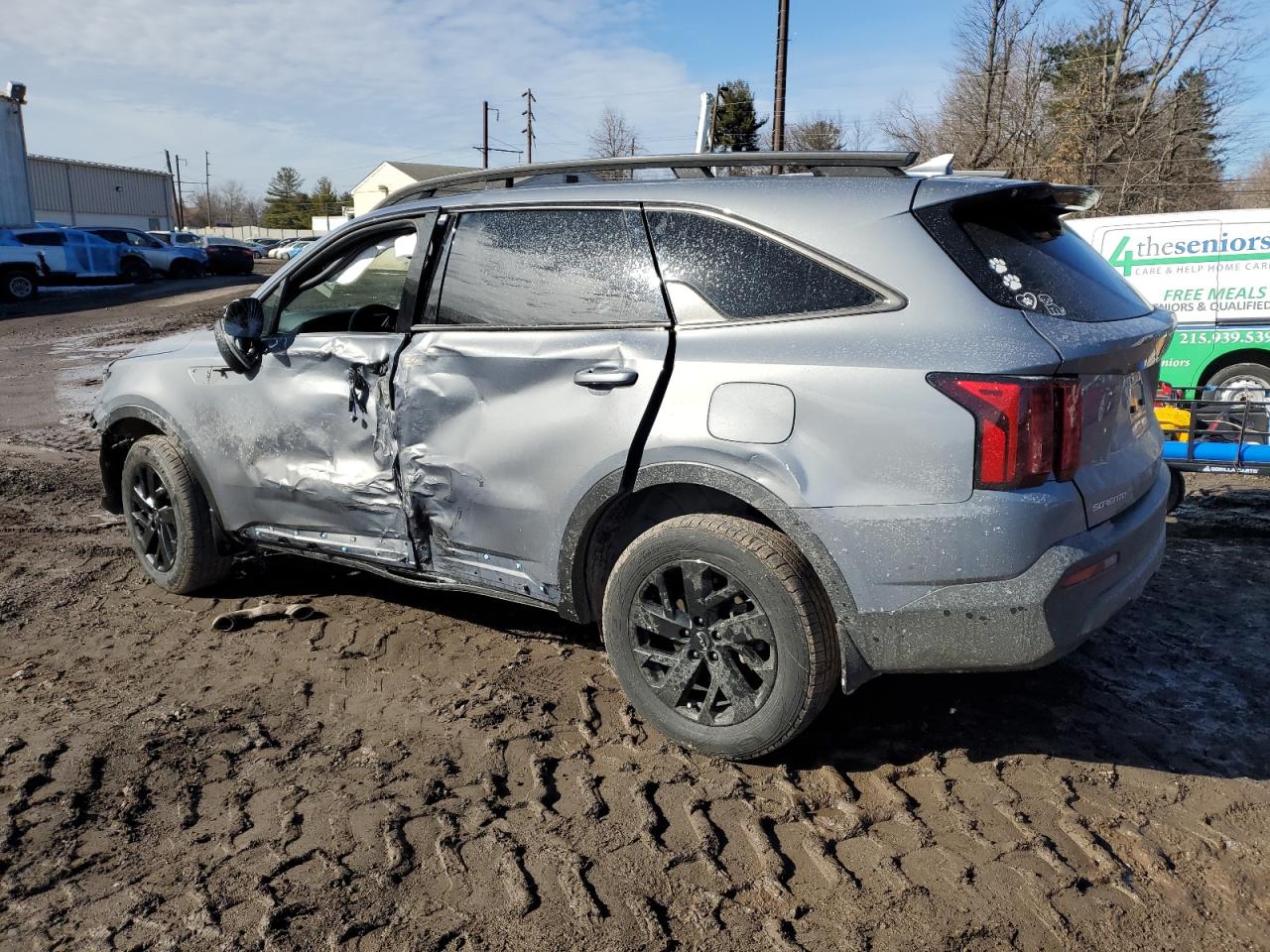 2023 Kia Sorento - Image 2