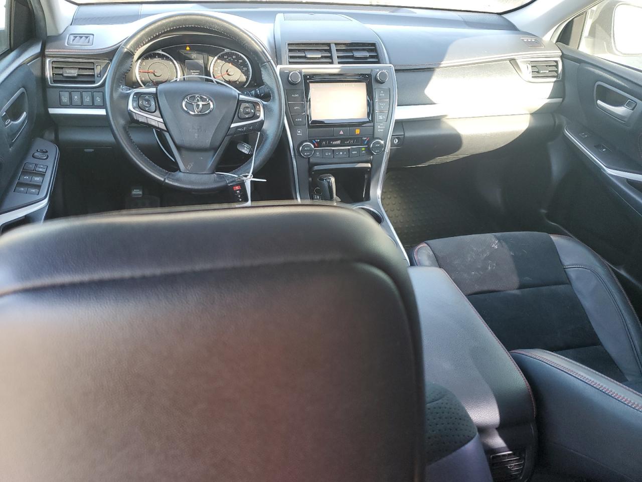 2015 Toyota Camry - Image 8