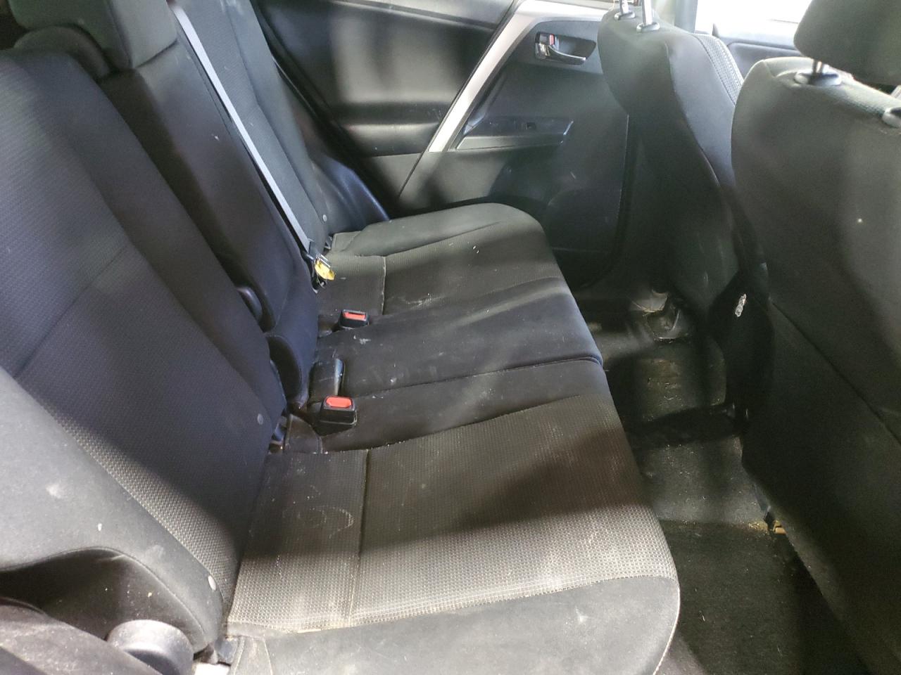 2017 Toyota RAV 4 - Image 11