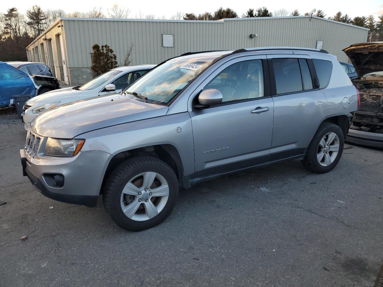 VIN 1C4NJDEB7GD729412 2016 JEEP COMPASS no.1