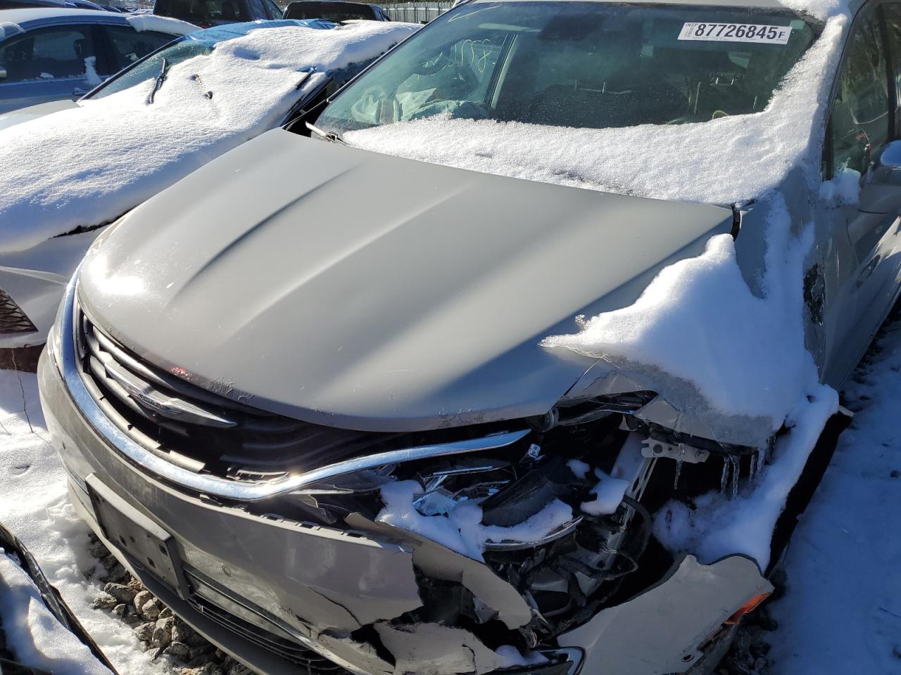 2017 Chrysler Pacifica - Image 5