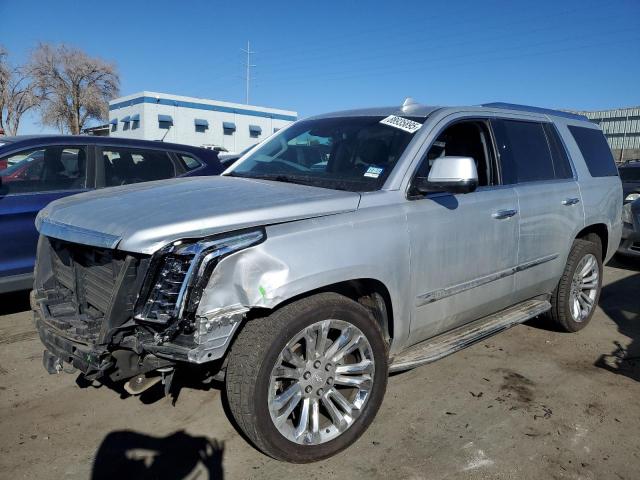  CADILLAC ESCALADE 2018 Серебристый