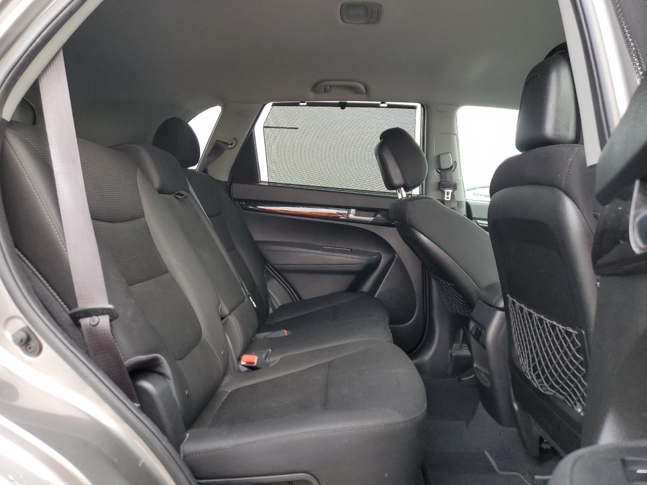 2015 Kia Sorento - Image 11