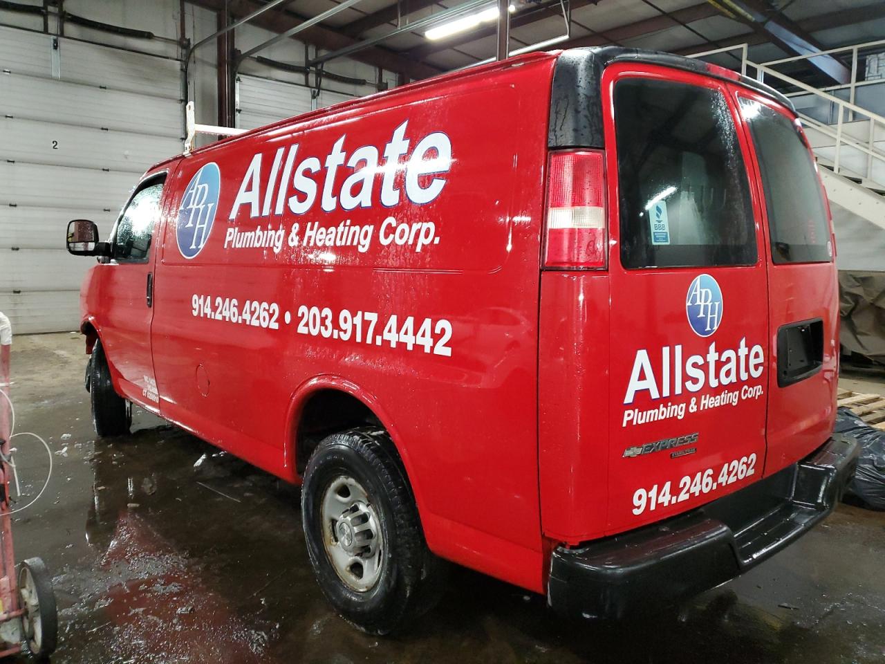 2015 Chevrolet Express - Image 2