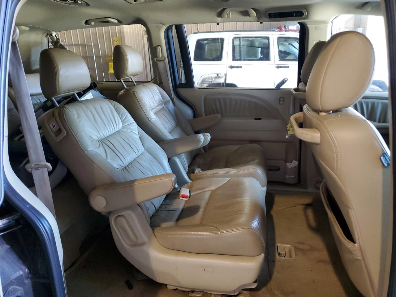 2009 Honda Odyssey - Image 11
