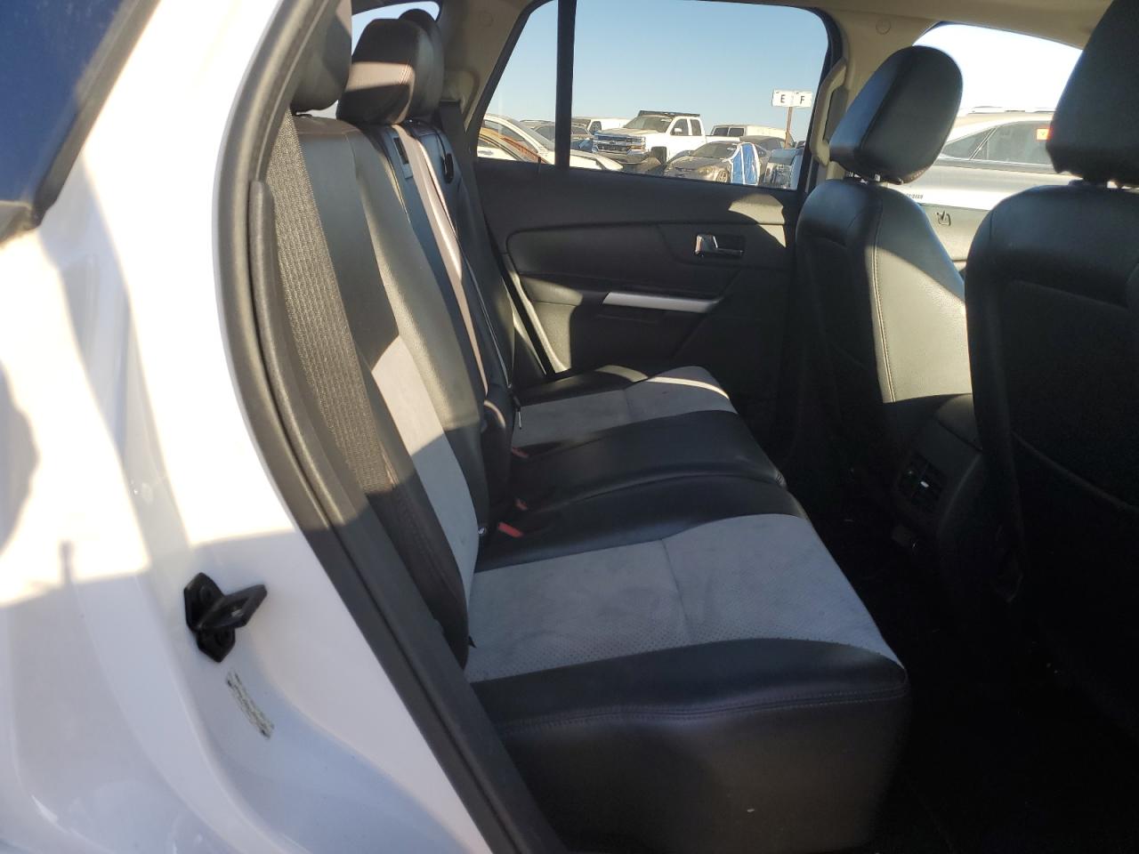 2013 Ford Edge - Image 11