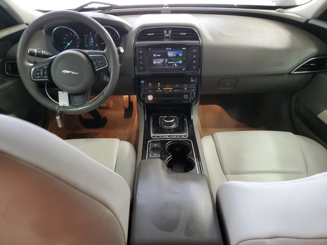 2017 Jaguar XE - Image 8