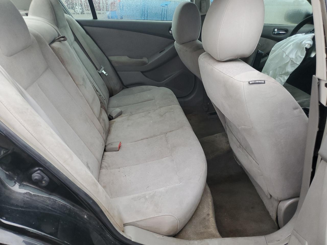 2011 Nissan Altima - Image 10