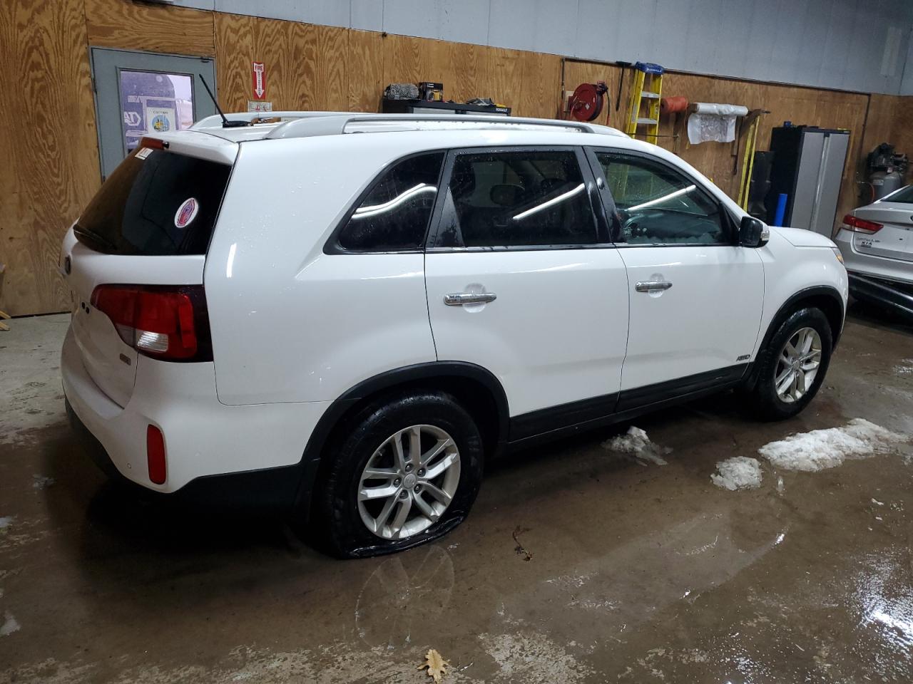 2015 Kia Sorento - Image 3