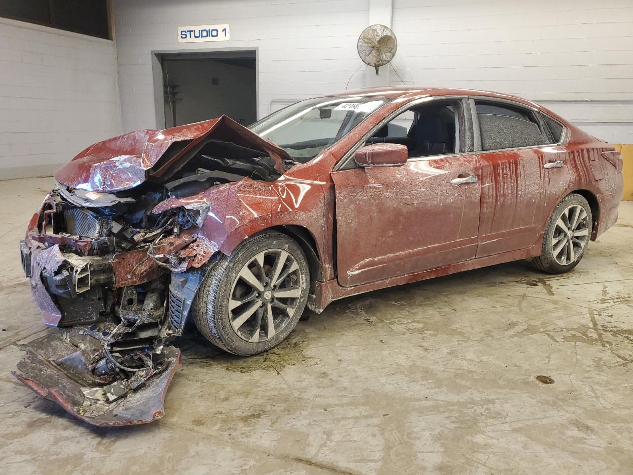 2017 Nissan Altima - Image 1