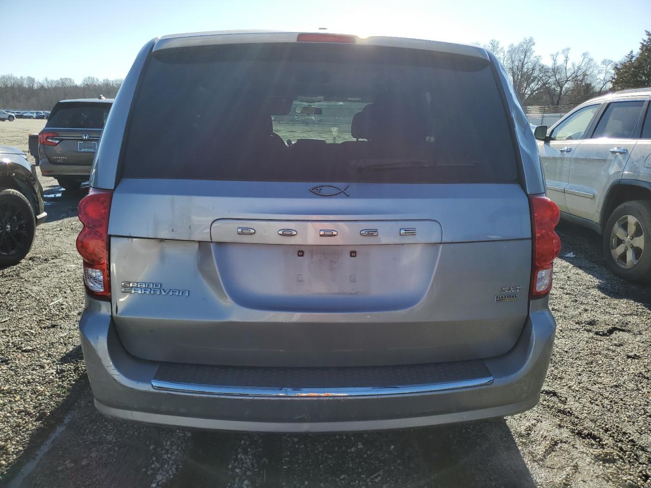 2016 Dodge Caravan - Image 6