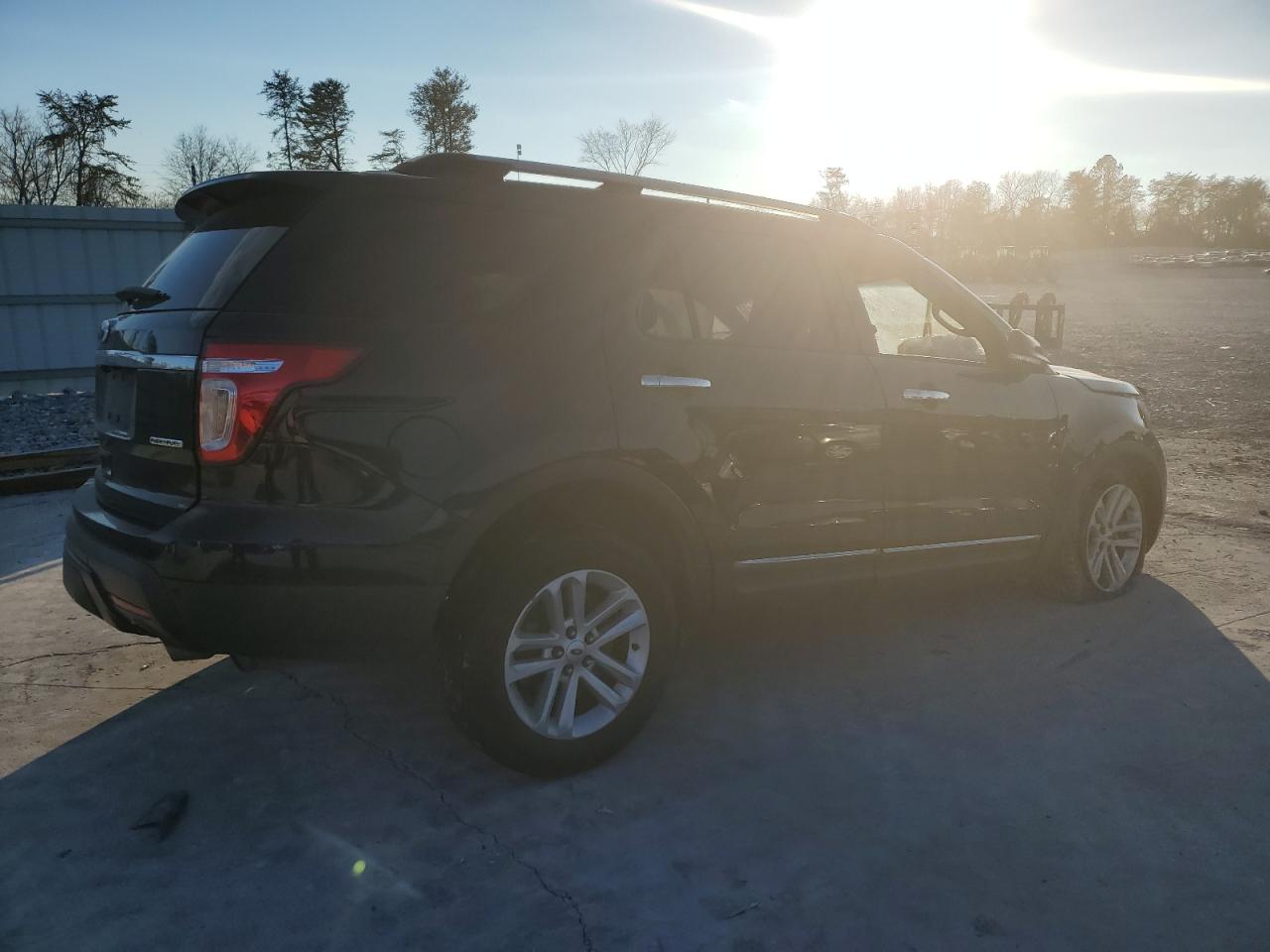 2014 Ford Explorer - Image 3