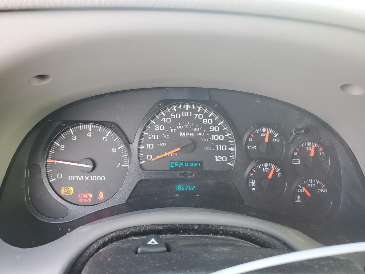 2005 Chevrolet TrailBlazer - Image 9