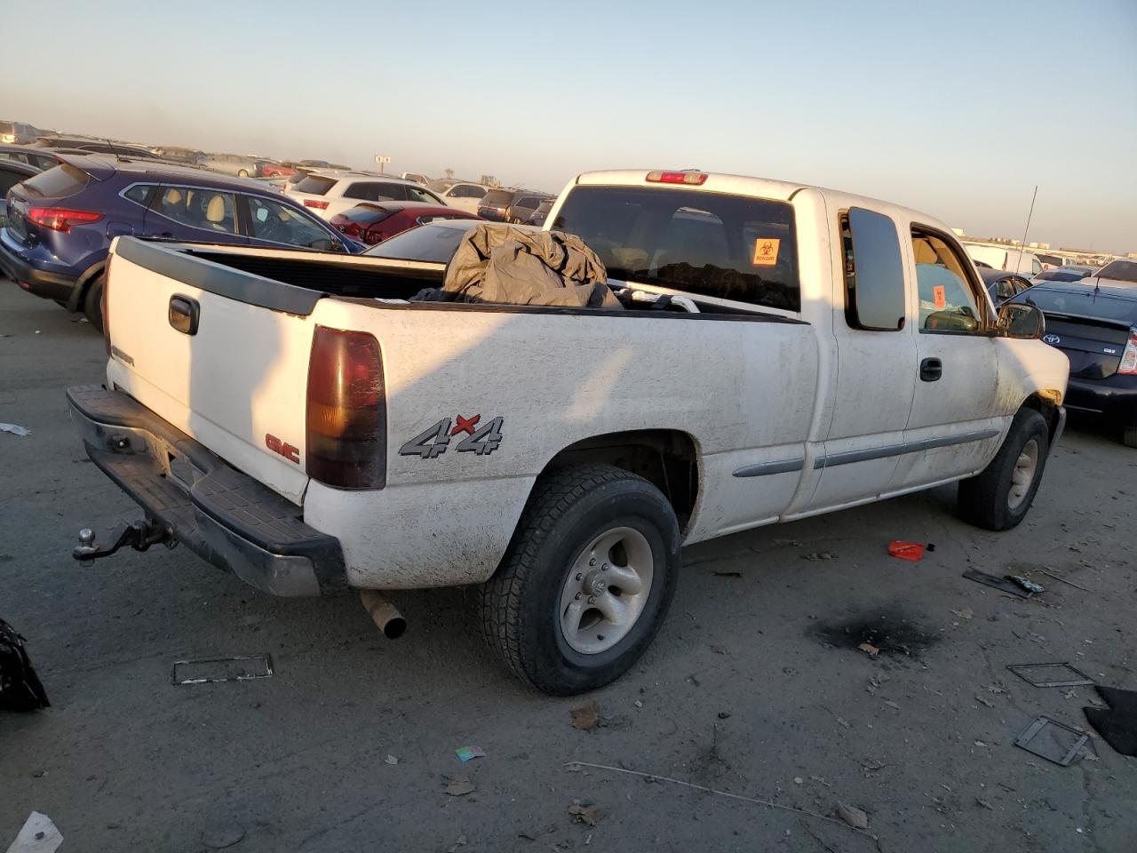 1999 GMC Sierra - Image 3