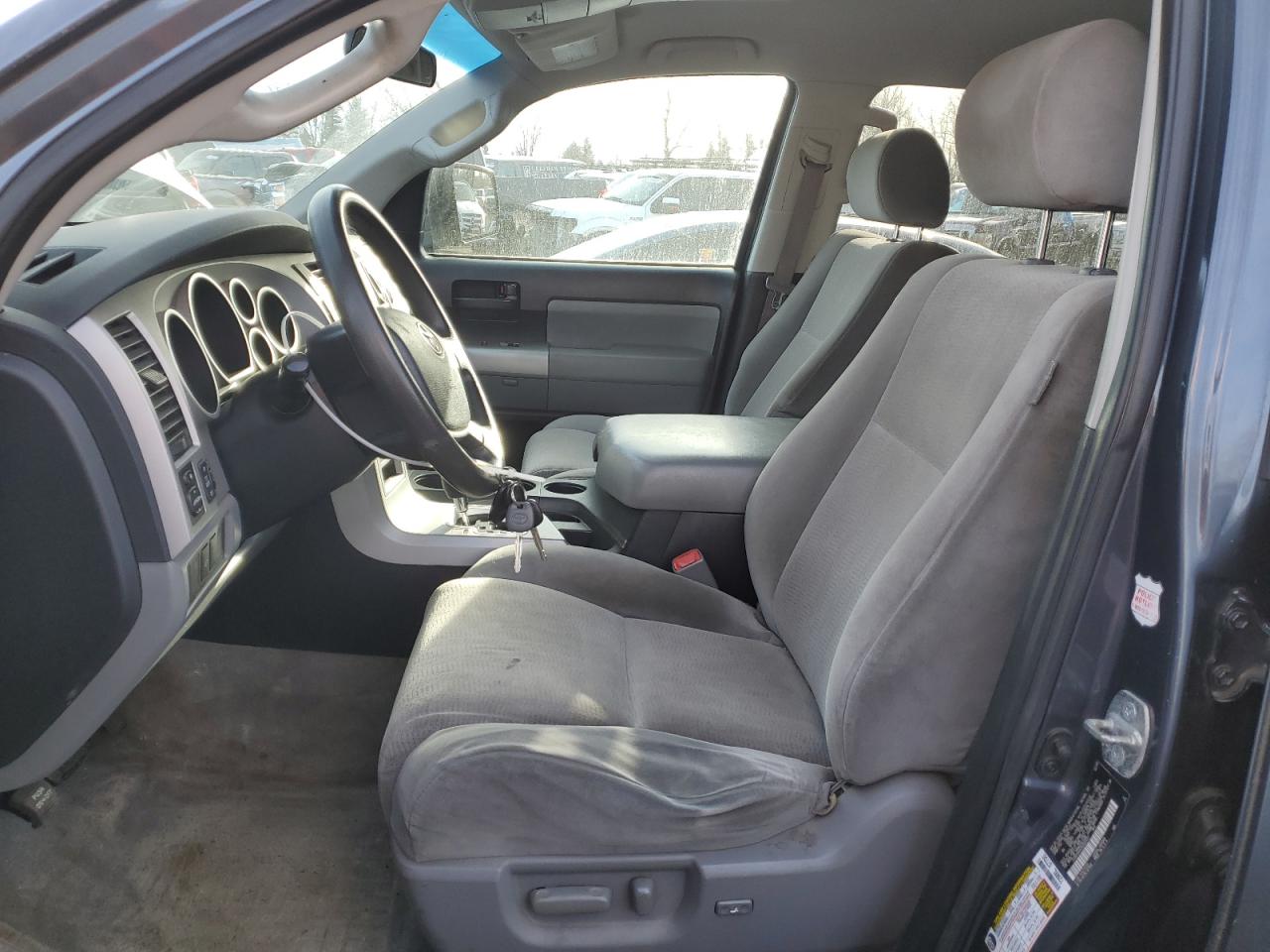 2009 Toyota Sequoia - Image 7