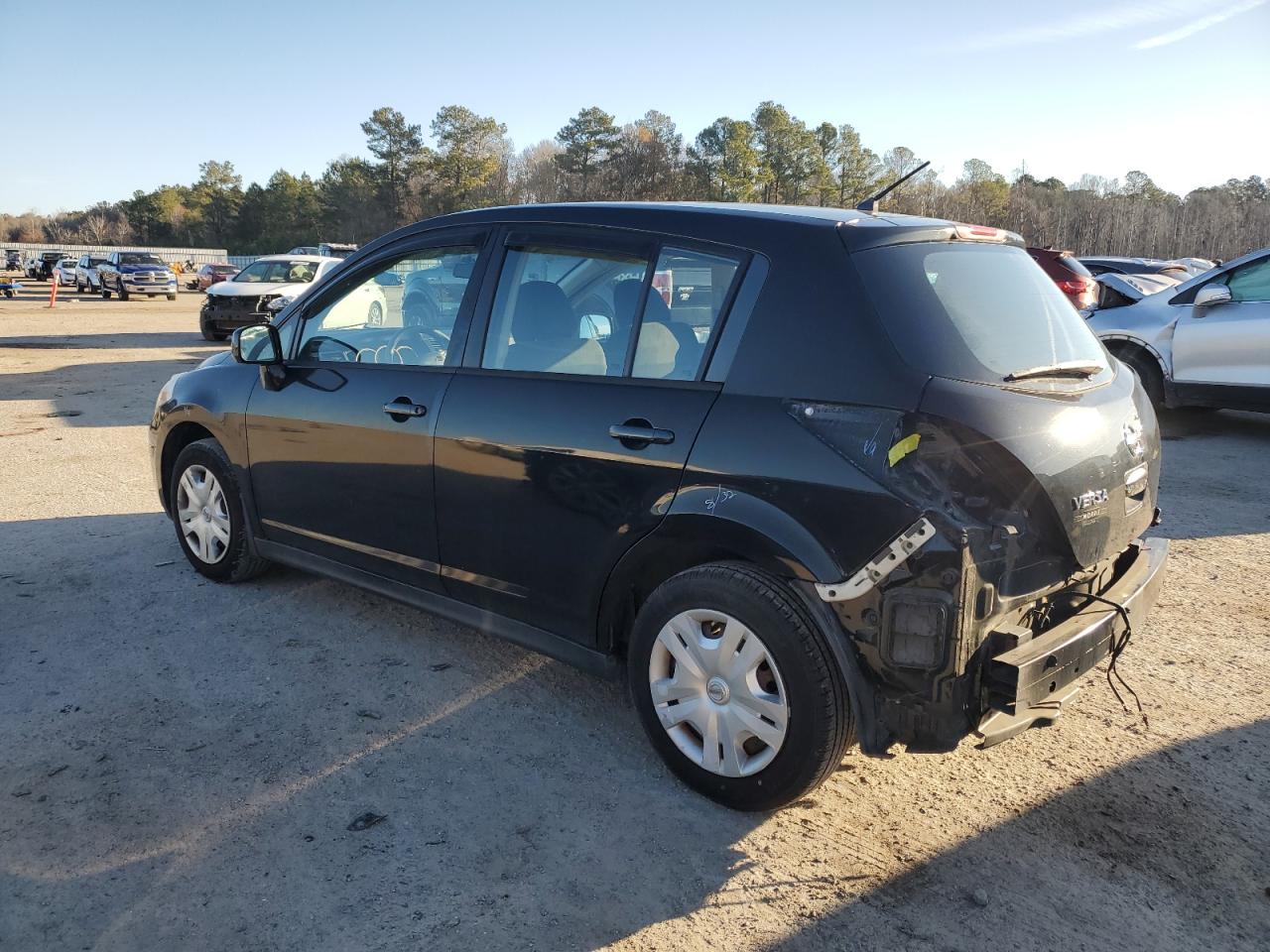 2012 Nissan Versa - Image 2