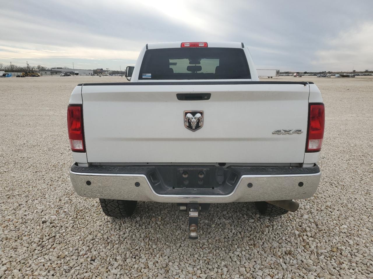2017 RAM 2500 - Image 6