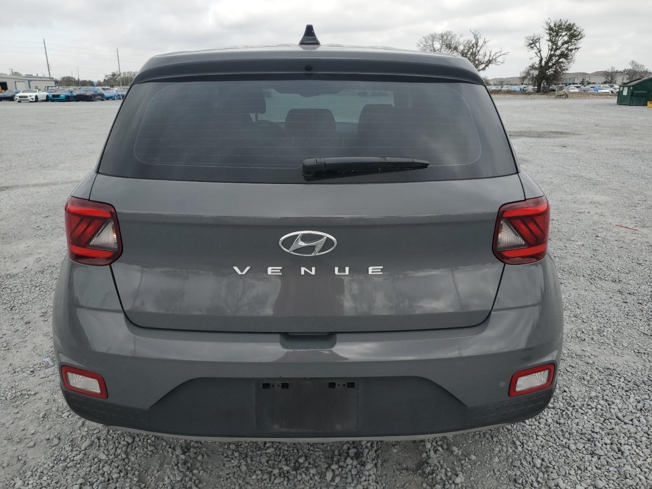 2021 Hyundai Venue - Image 6