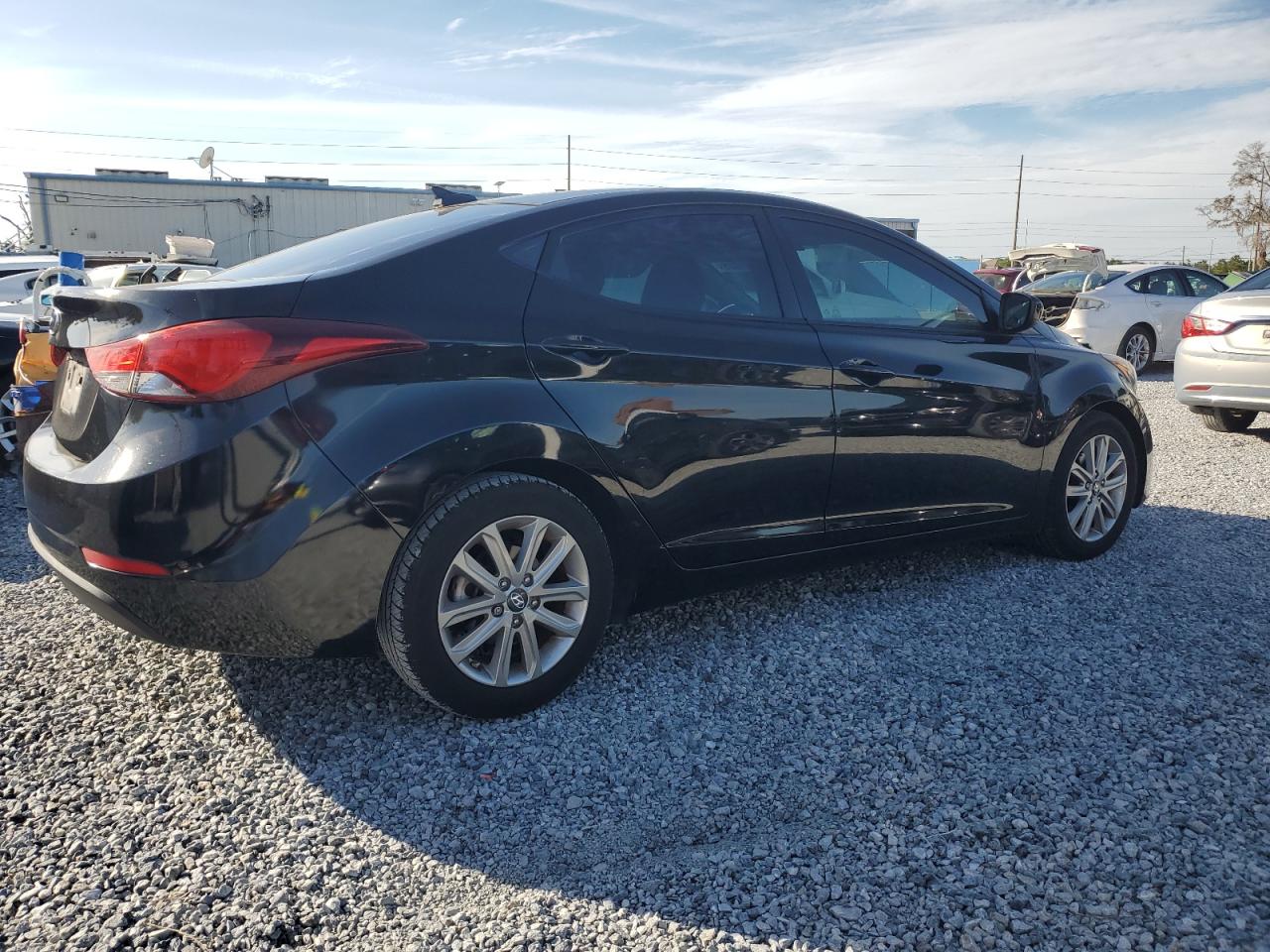 2016 Hyundai Elantra - Image 3