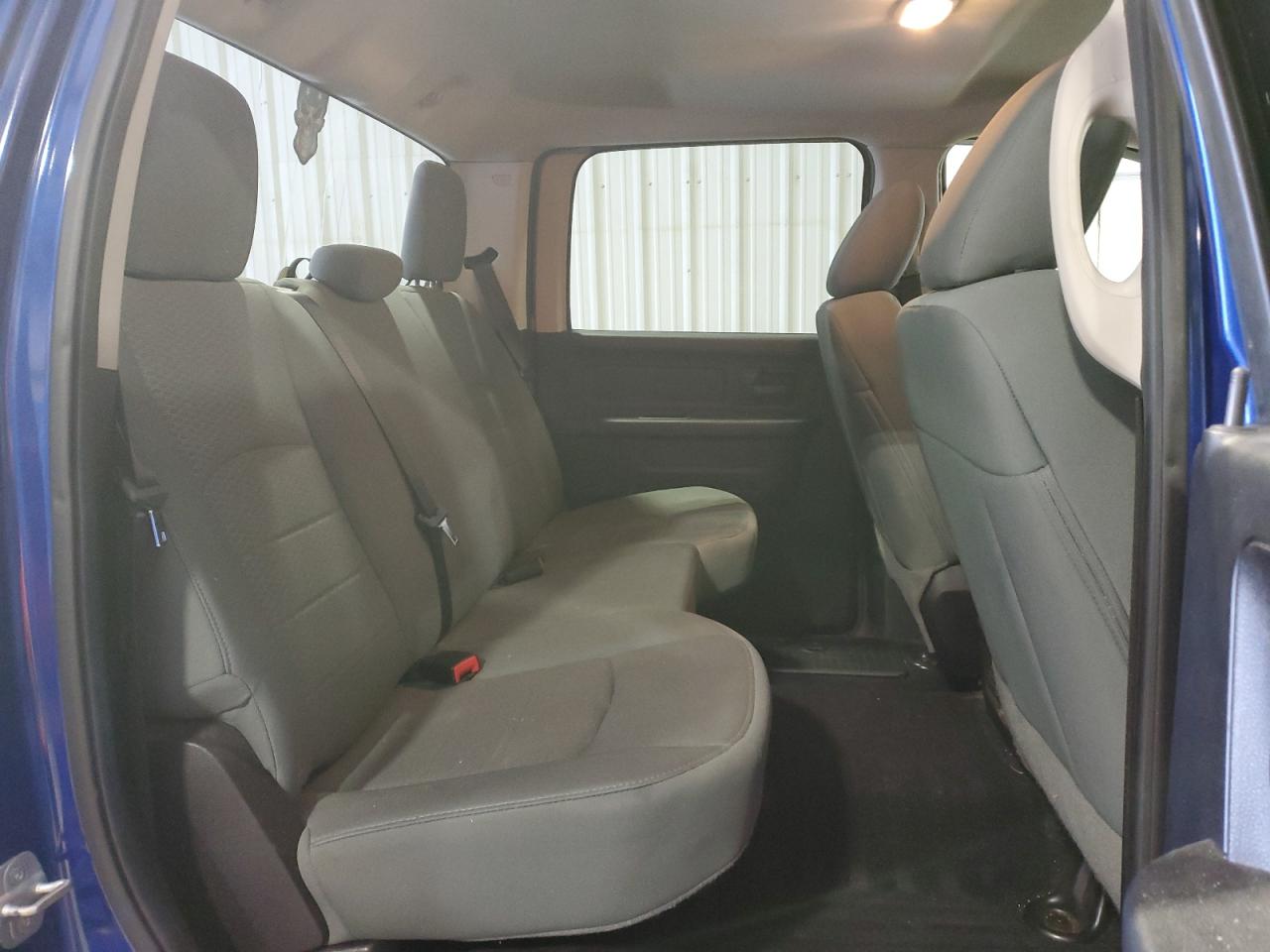 2014 RAM 1500 - Image 10